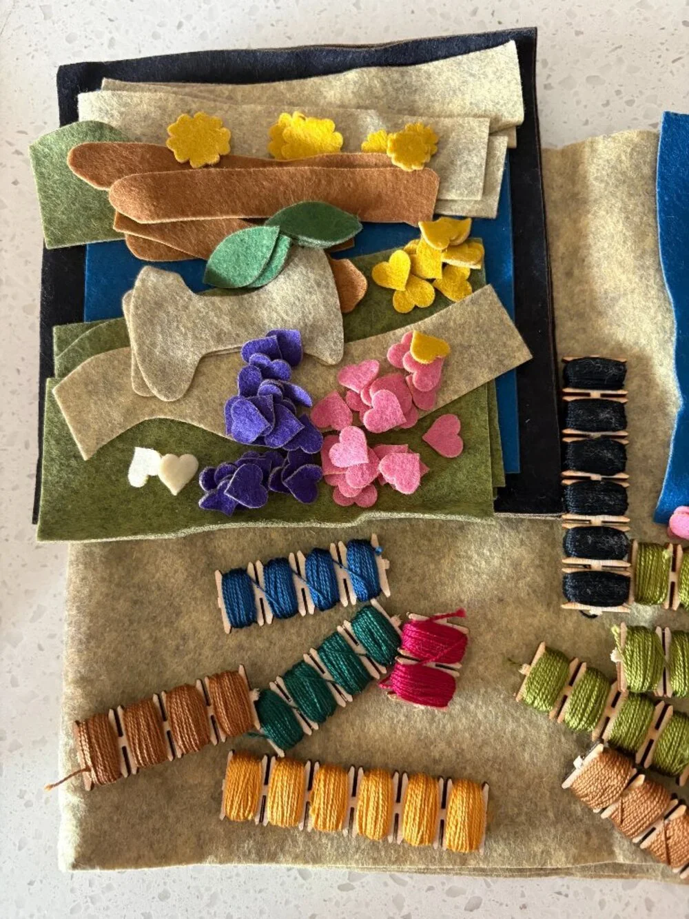 Countryside Garden Hanging Kit, Felt